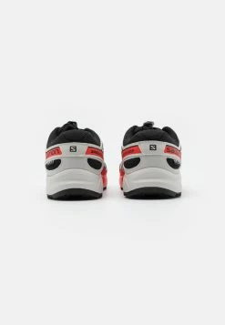 Salomon SPEEDCROSS CSWP UNISEX - Chaussures de marche Kids -Salomon Soldes Magasin 42e2ddbccab94cabb4c64806149e90c4