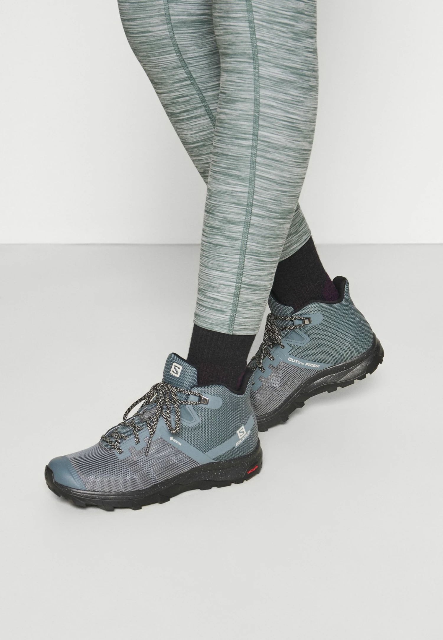 Salomon OUTLINE PRISM MID GTX - Chaussures de marche Women 5 Salomon OUTLINE PRISM MID GTX - Chaussures de marche Women – Image 3