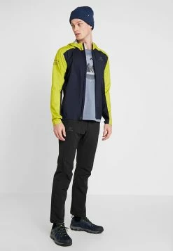 Salomon Soldes Magasin -Salomon Soldes Magasin c72399f3755f4c5696911de11a097644